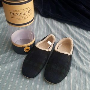 NWT PENDLETON Slippers